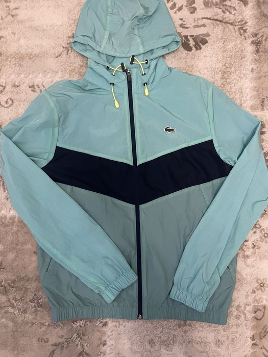 vesta/geaca lacoste foita de vant/ploaie marimea M/L