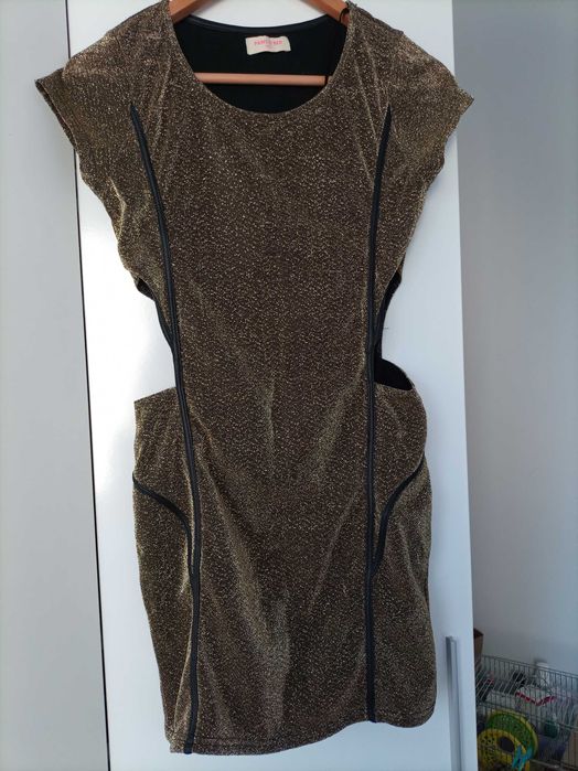 Секси дамска къса рокля в златно,размер М