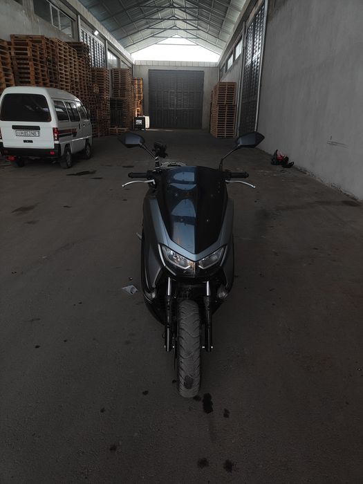 Продаётся скутер срочно N maxs