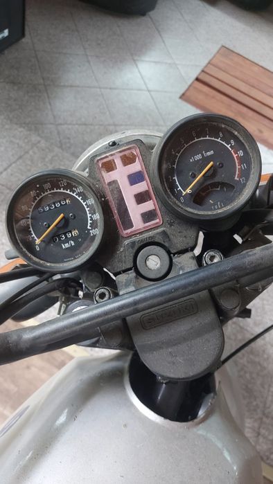 Vand motocicleta Suzuki