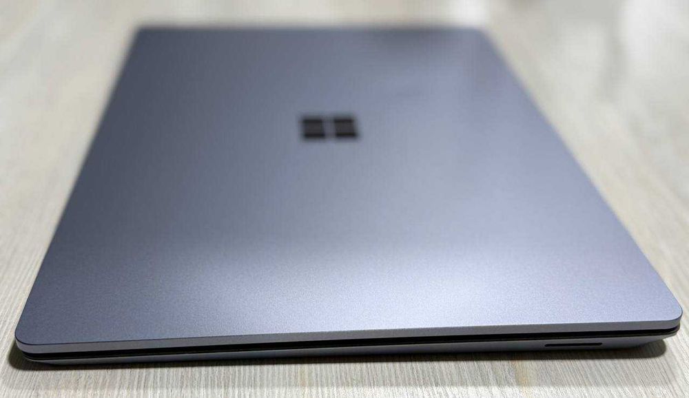 Microsoft Surface 4 13.5 2K Alcantara Blue Сенсор i7-1185G7 16GB/512GB