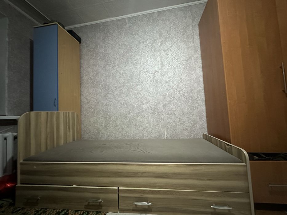 продам кровать срочно