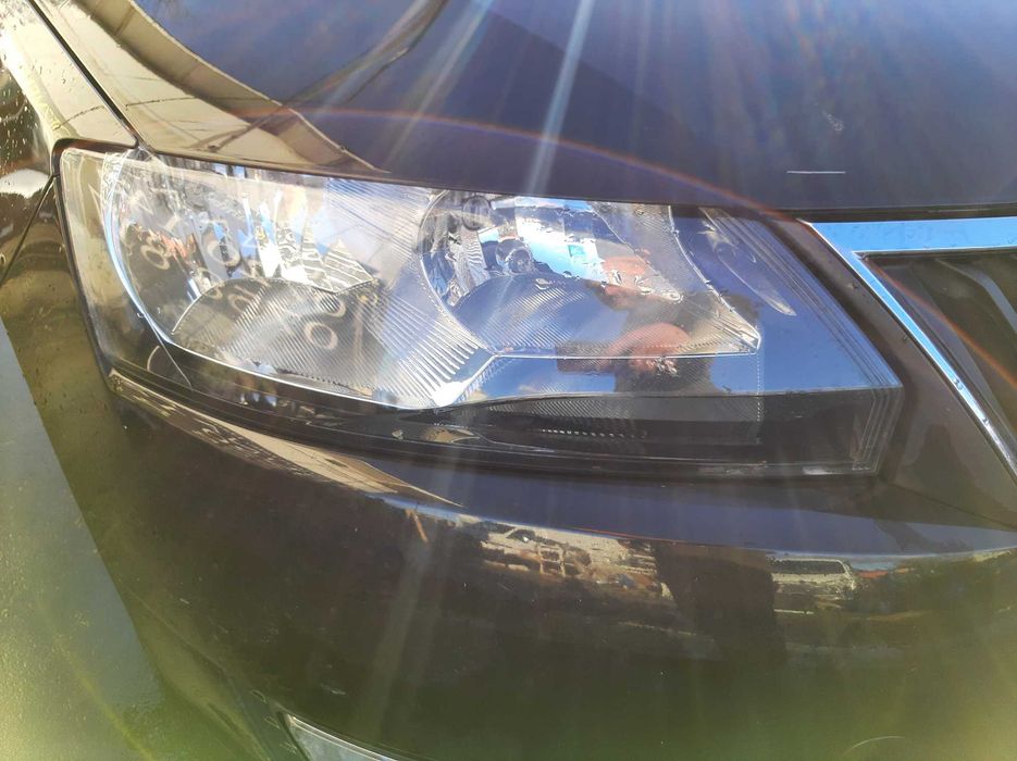 Dezmembrez Skoda Rapid 1.6 E5/CAYC/usa/bara/interior/volan/motor/cutie/capota/bara/plafon/stopuri/faruri