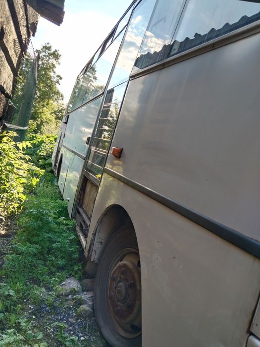 Продаю автобус 2012 год.