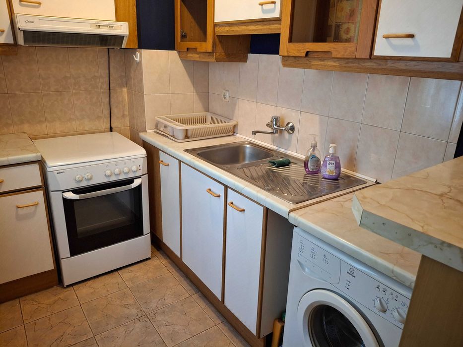 Дава се под наем Тристаен апартамент в Варна, Център - 75 кв.м за 450 € - Снимка #14