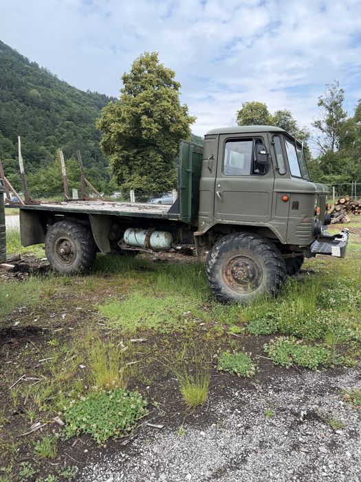 Продавам камиони 2 бр