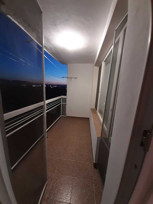 Дава се под наем Двустаен апартамент в София, Връбница 1 - 68 кв.м за 612 € - Снимка #12