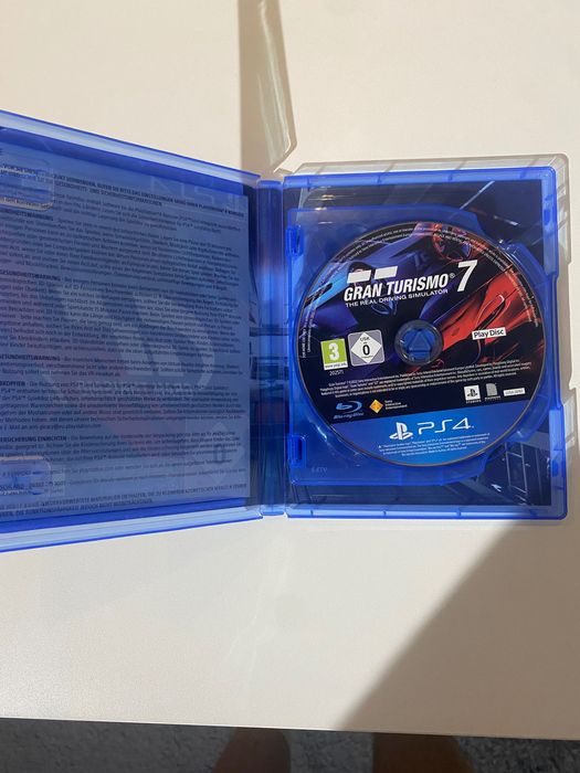 PlayStation 4 PRO 1TB SSD +1 Controller+ joc Gran Turismo 7