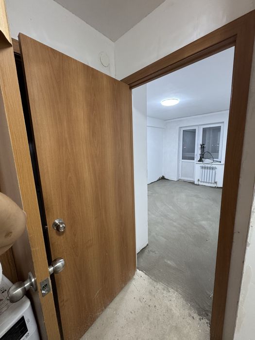 Продам двери межкомнатные