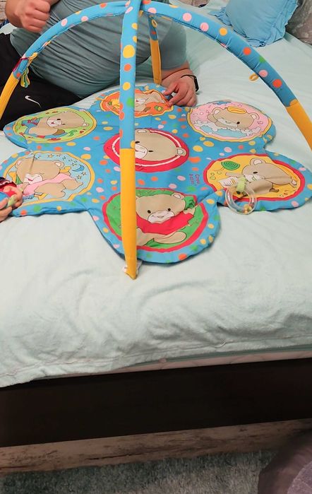 Дрешки за бебе до 1-2 годинки + активна гимнастика