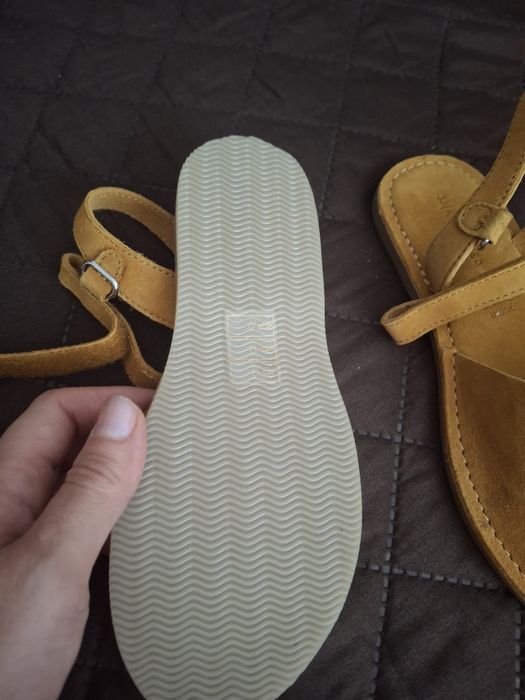 Sandale piele întoarsă marimea 33