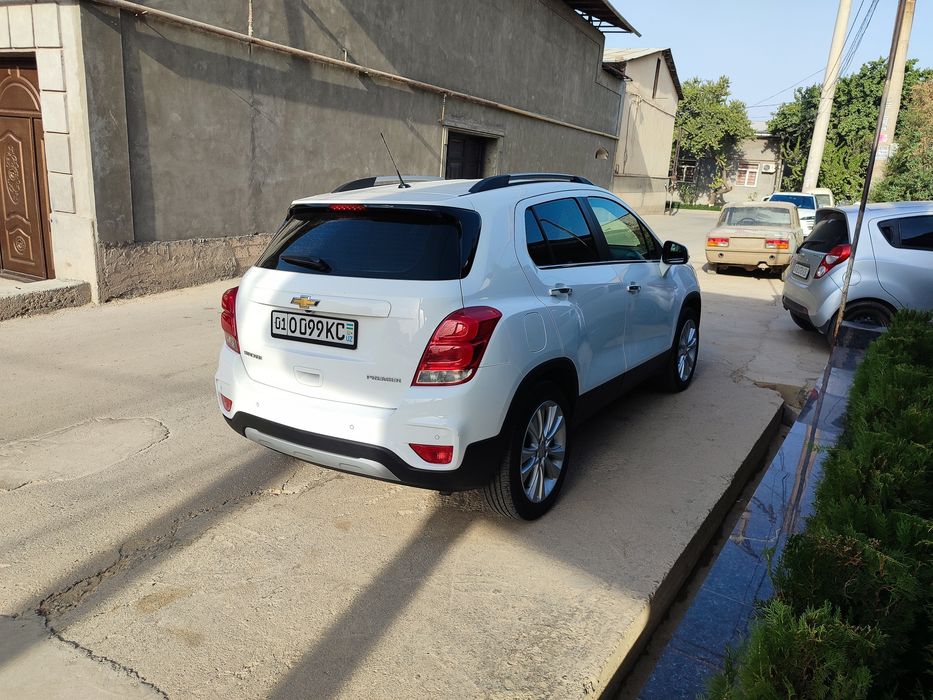 Tracker 1. Premier. Probeg 68000
