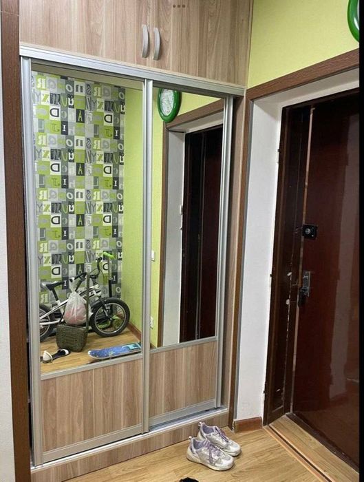 Продаю квартиру Яшнабадский р-он Авиасозлар-2 77-сер 2-ком 3-этаж 4-эт