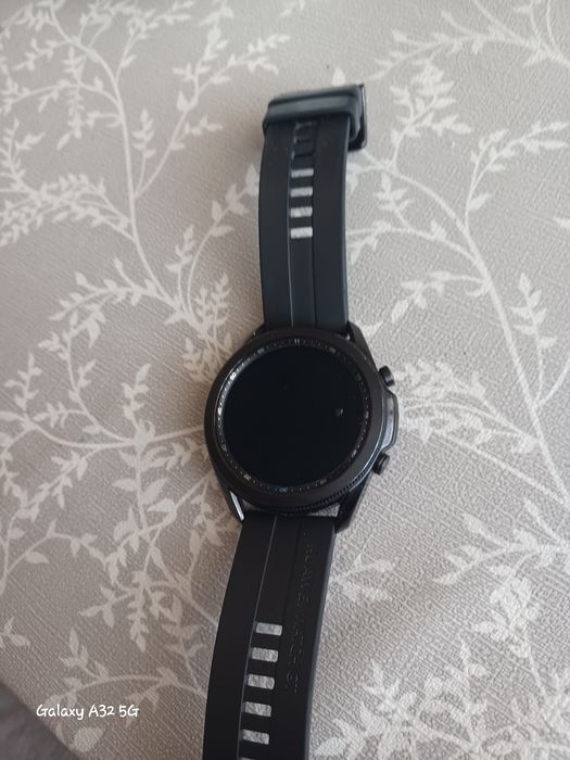 Сасмунг А32,5джи,и Самсунг Уач 3