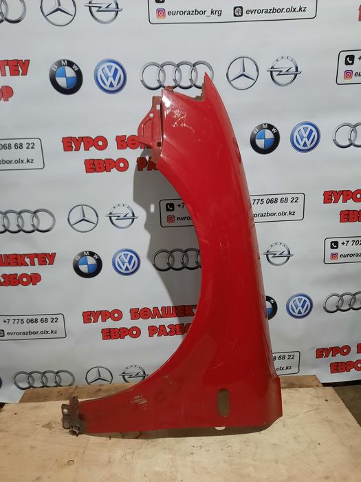 Крыло левое на Пассат Б5