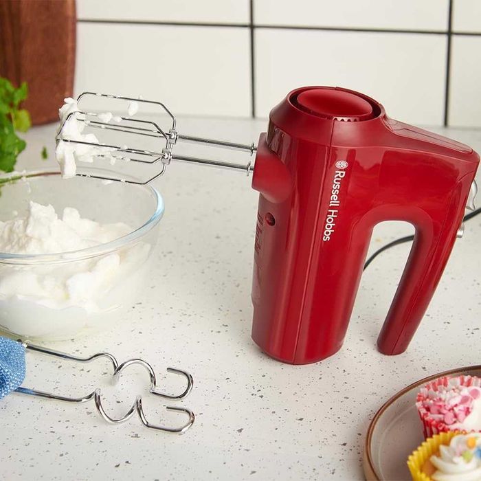 Russell Hobbs Електрически ръчен миксер [Ръчен миксер] Desire Red (5 скорости + импулсна функция, 2 хромирани бъркалки и куки за тесто, 350 W)