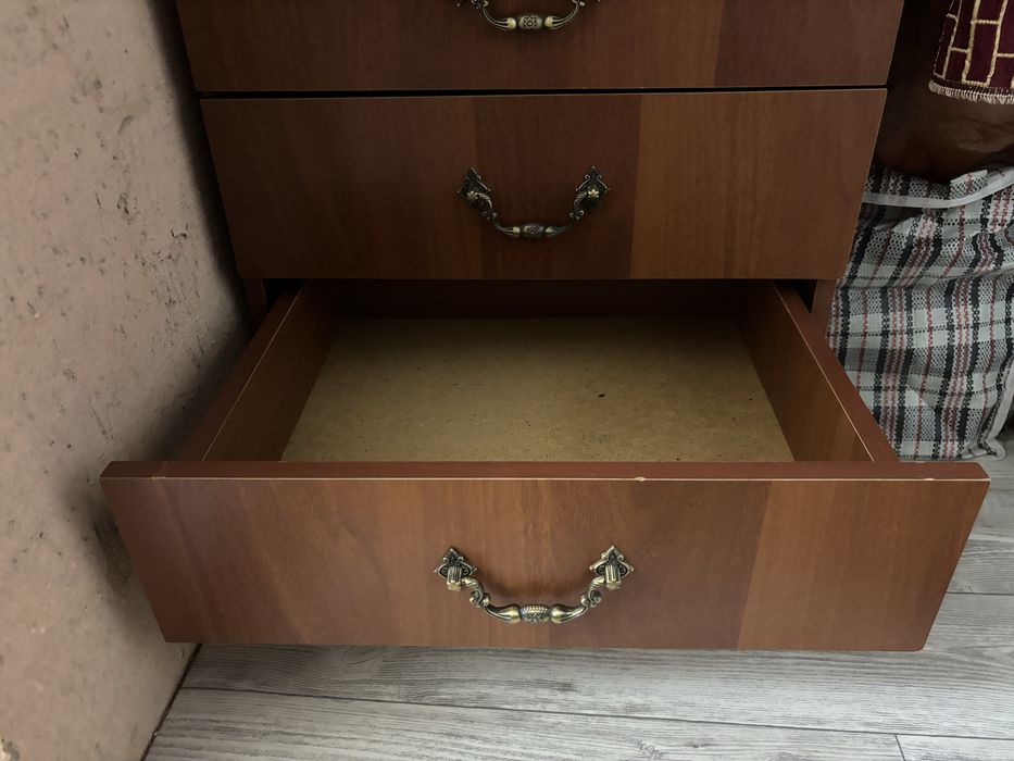 Продам шкаф в хорошем состоянии