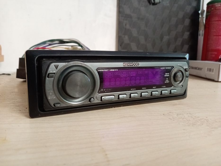 MP3/CD авто плеър KENWOOD 4X45W