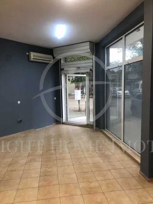 Продава се Магазин в Пловдив, Кючук Париж - 97 кв.м за 1207 €/кв.м - Снимка #3