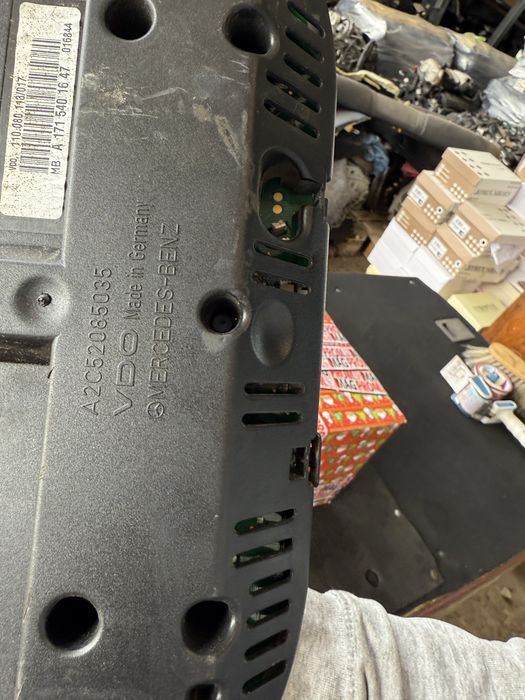 Километраж за Mercedes-Benz SLK (W171) A17154016 бензин  2005г