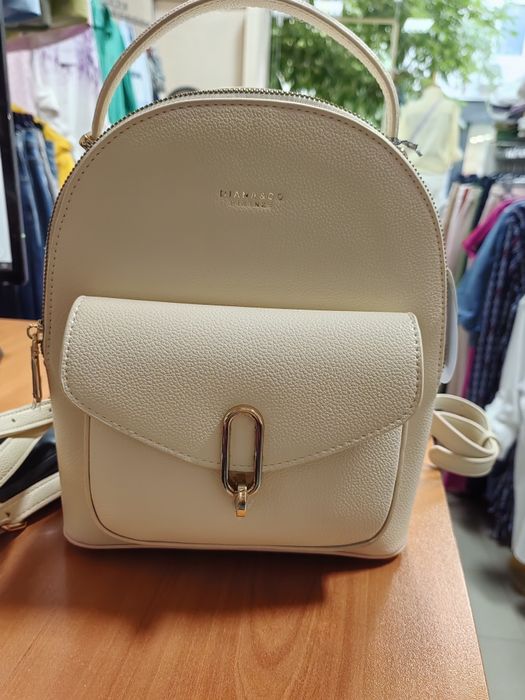 Дамска раница - нова