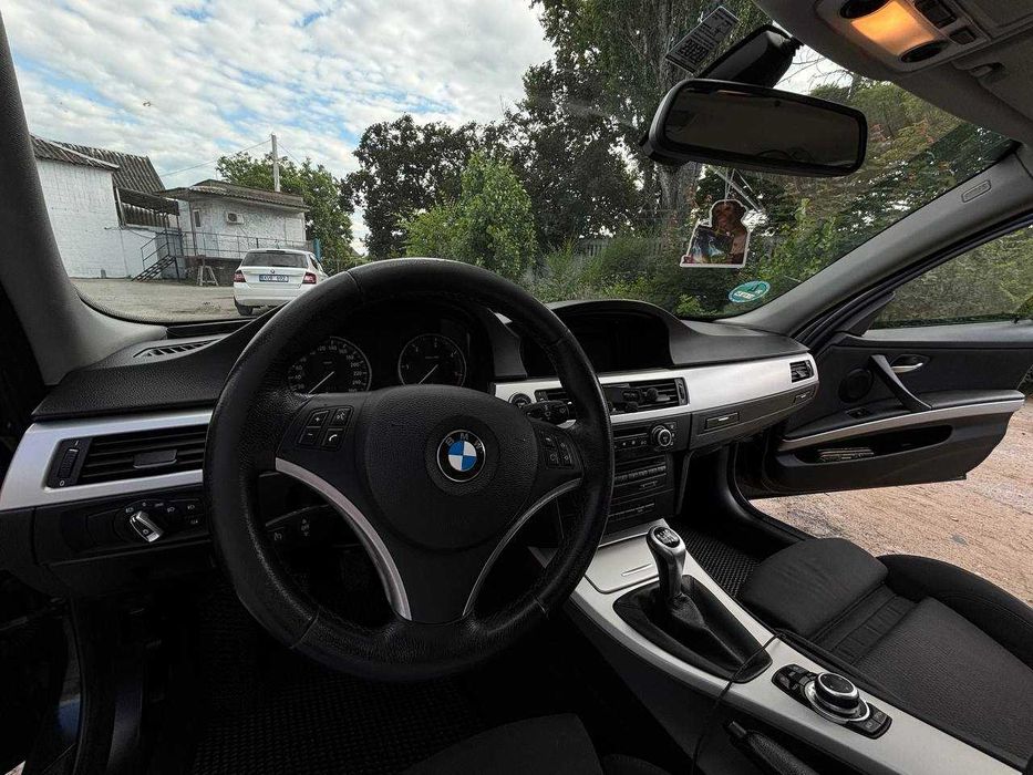 BMW E91 320d 177 CP – stare excelentă, întreținut complet