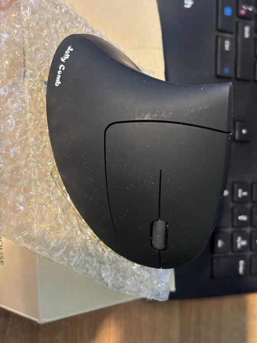 Ергономична безжична мишка, вертикална