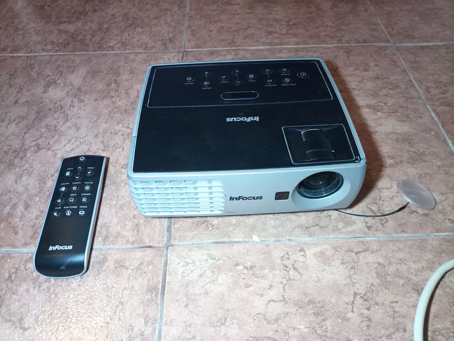 Protector video InFocus plus telecomanda