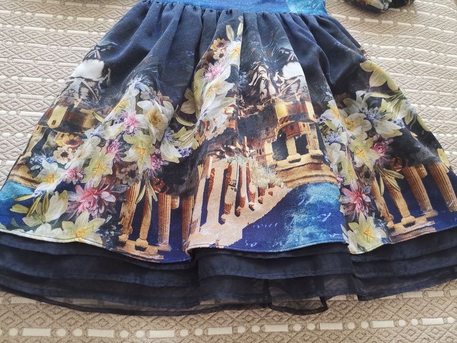 Платье на девочку