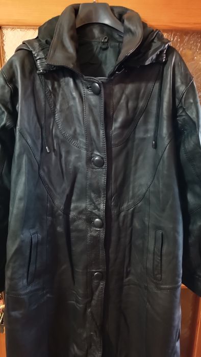 Haina lunga de piele