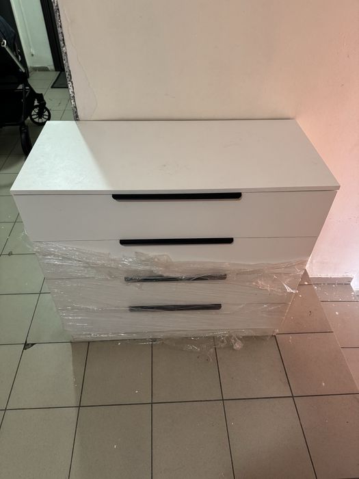 Продаю комод новый