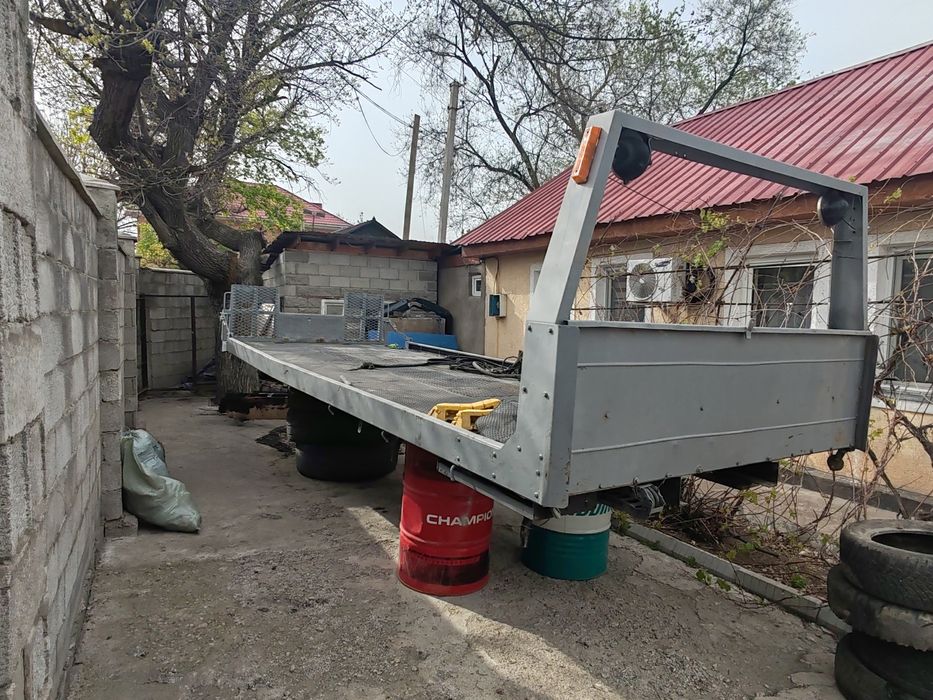 Продам  платформу на эвакуатор