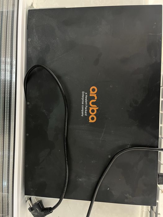 Коммутатор Aruba