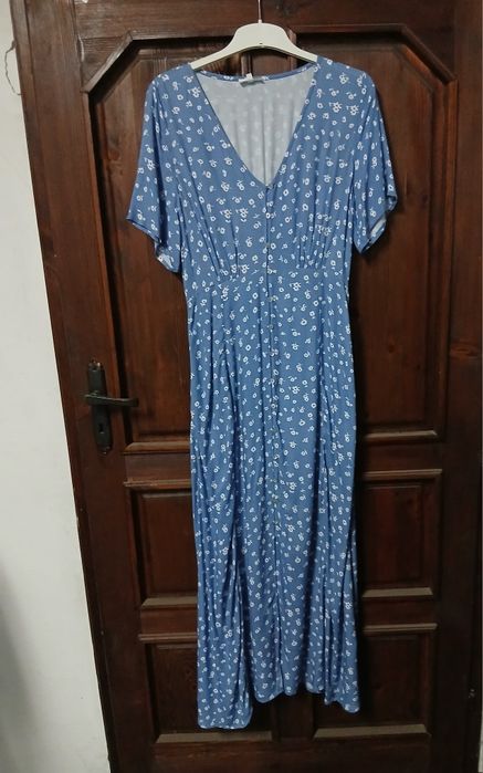 Дамски.    рокли