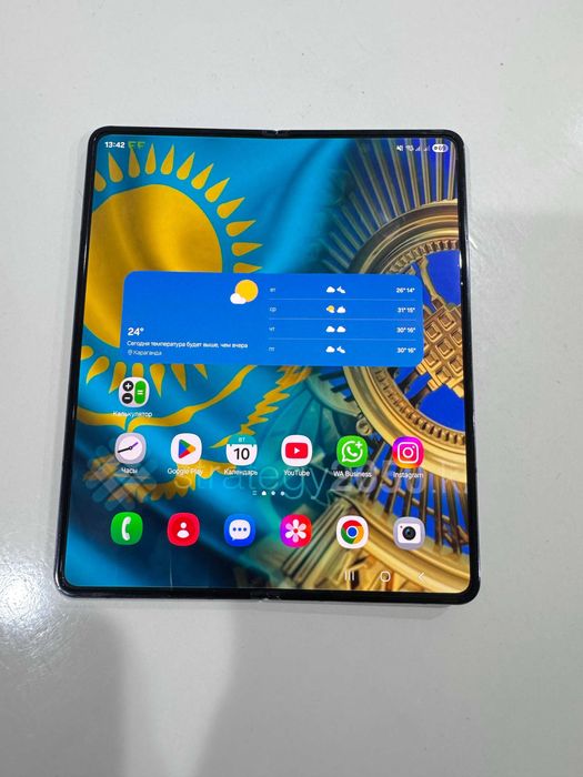 Z FOLD 4, 256 гб, в хорошем состояние