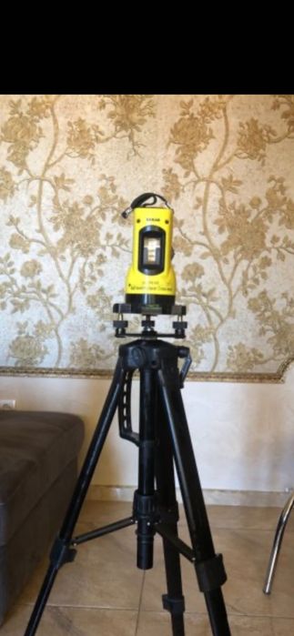 Лазерен Ротационен Самолинвелиращ Нивелир