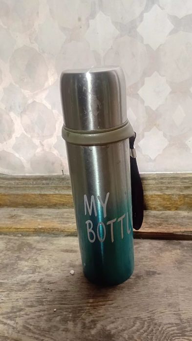 Продам новый термос