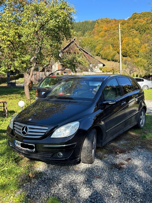 Dezmembrez Mercedes b class 2.0 cdi