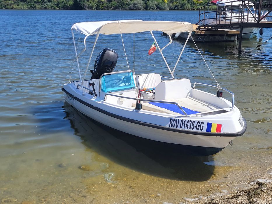 Vând barcă Rio Open+peridoc+motor