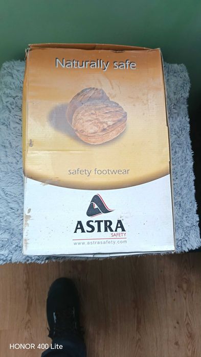 Мъжки работни обувки с бомбе 43