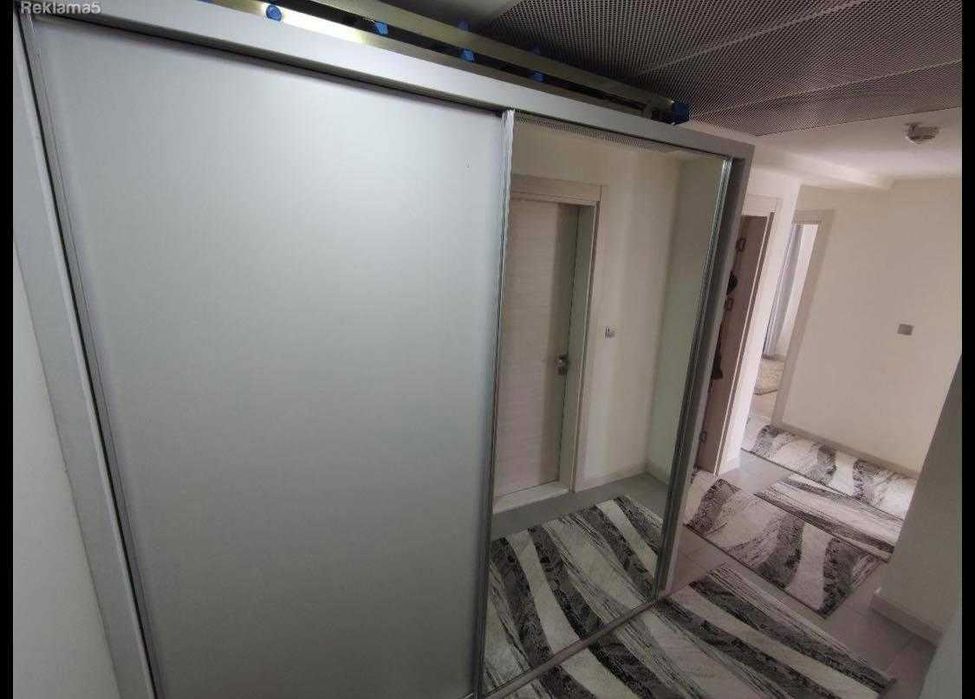 Дава се под наем Двустаен апартамент в Бургас, Изгрев - 63 кв.м за 204 € - Снимка #1