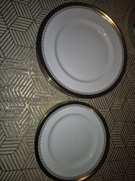 Royal Albert  чинии 16бр