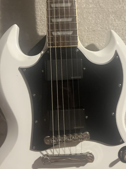 электрогитара Epiphone SG STANDARD
