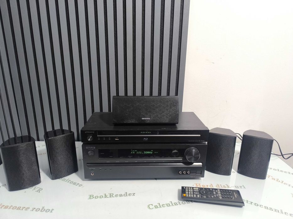Onkyo Sistem Home Cinema 5.1 - Receiver HT-R390, Blu-ray BD-SP309 Boxe
