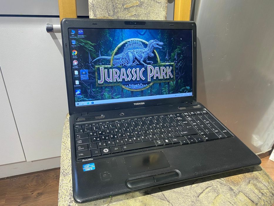 Ультранадежный Toshiba на intel core i3 для работы/Windows 10