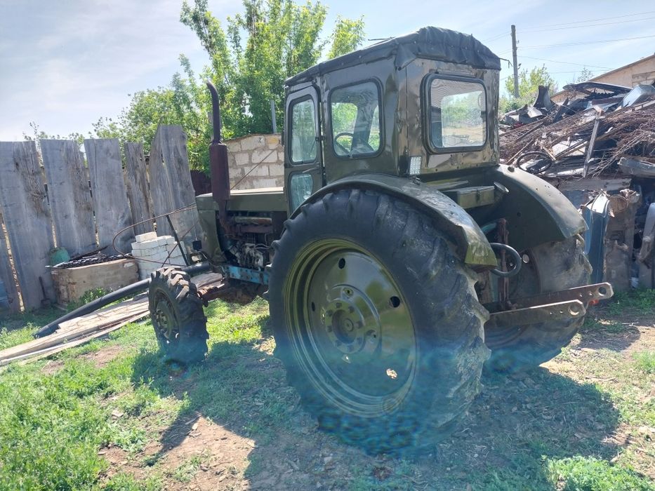 Срочно продам трактор + косилка .грабли.
