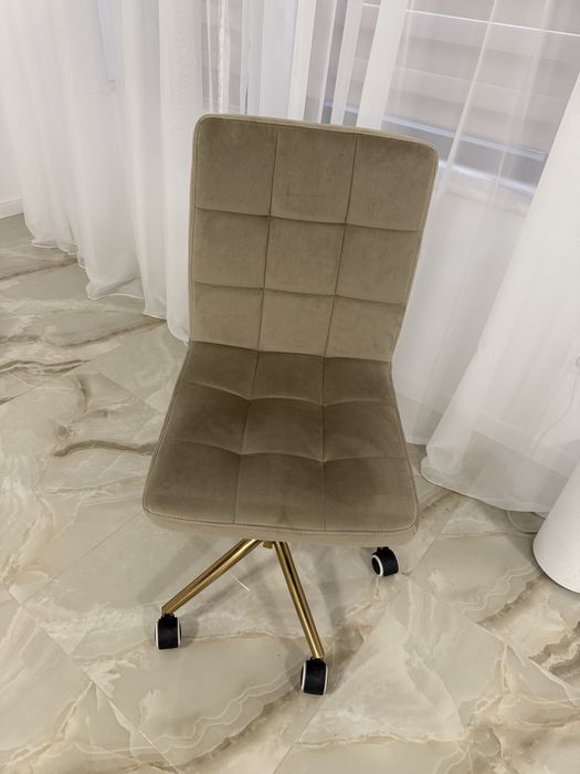 Scaun bej telescopic