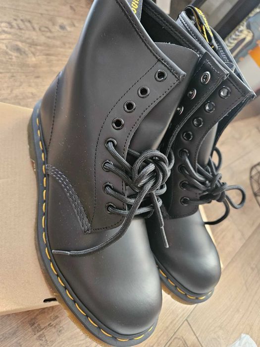 Bocanci Dr. Martens marimea 41 - noi cu eticheta - doar probati