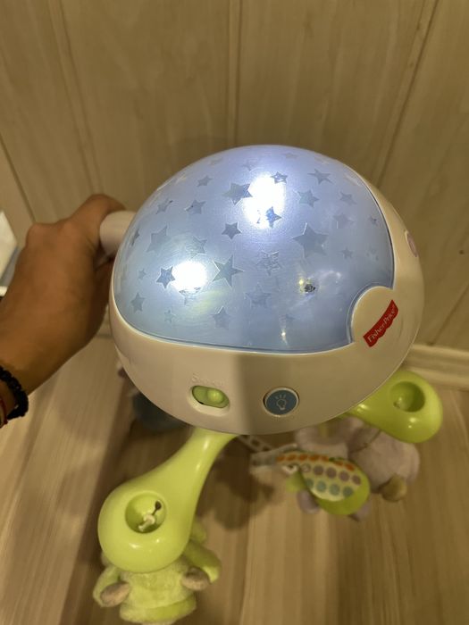 Музикална въртележка за кошара, легло и количка Fisher Price Мечета пеперуди 3в1