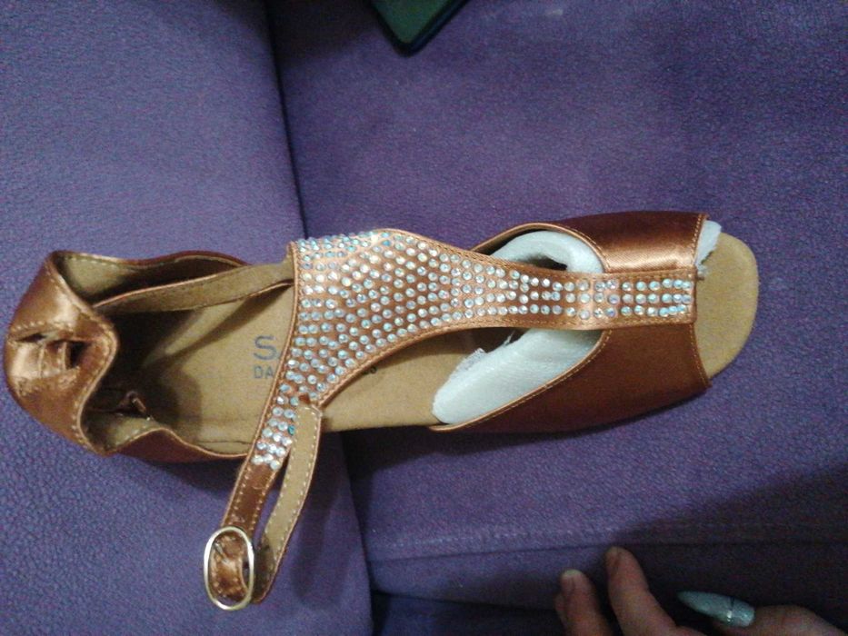 Туфли для латино американских танцев